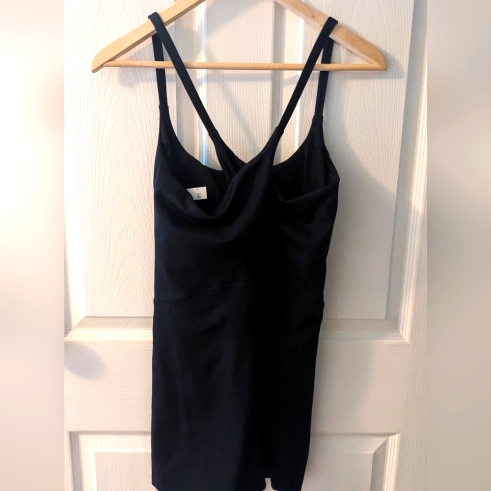 ALL IN MOTION Short Bodysuit - Picture 2 of 8